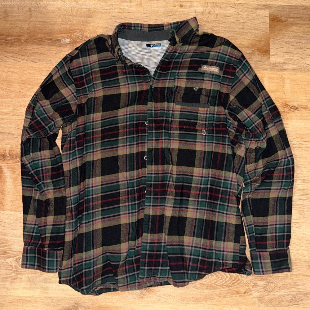 Columbia PHG flannel long sleeve shirt - size L